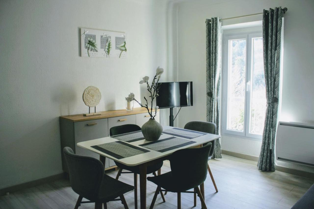 Charmant Appartement Au Coeur Des Gres D Annot Eksteriør bilde